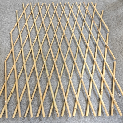 Expanding Bamboo Pole Fence , Natural Garden Privacy Screen Roll 6 Ft X 6 Ft