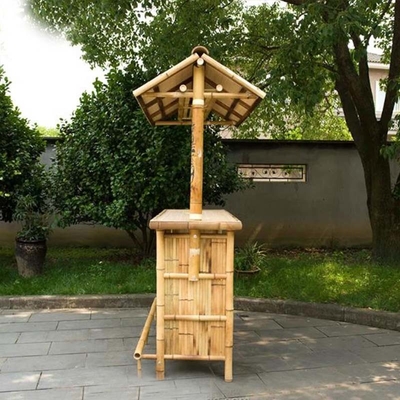 Адвокатура Tiki пляжа тропической Адвокатуры Tiki партии Cabana на открытом воздухе бамбуковая со счетчиками табуреток