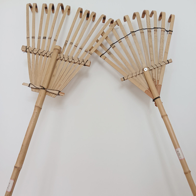 Handmade бамбуковая грабл 1.40m 12 зубца для сухой уборки и сада листьев очищая естественные грабли сада
